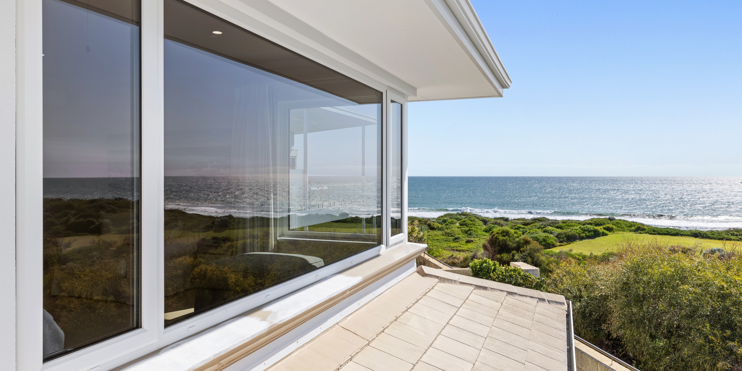 AWNING - Hero Banner