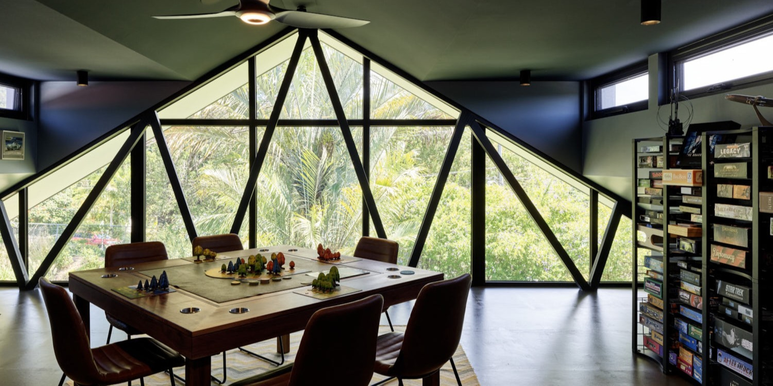 FIXED WINDOWS - Hero Banner