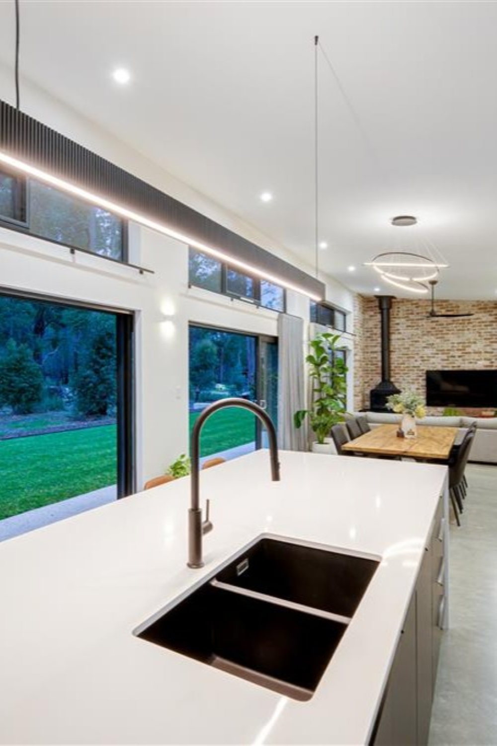 STACKER DOOR - Hero Banner New - Copy