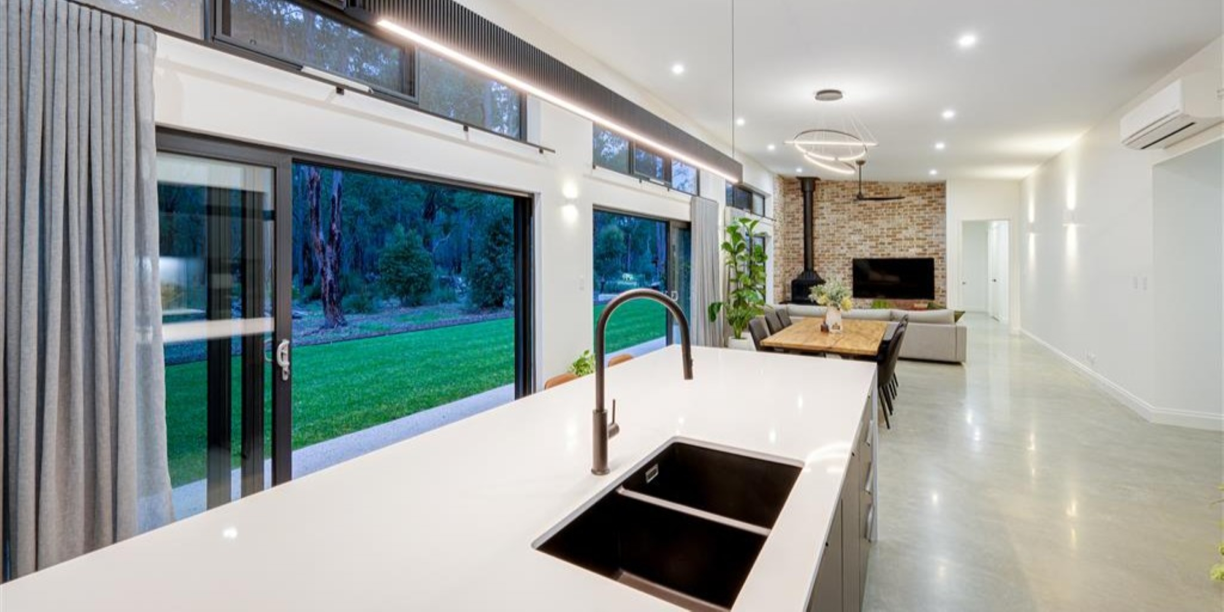 STACKER DOOR - Hero Banner New